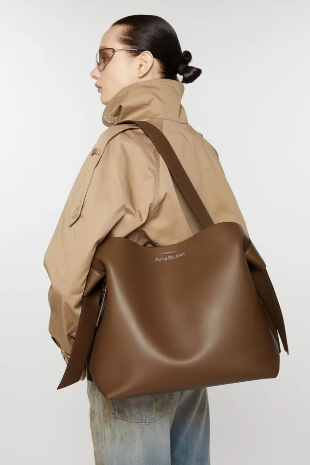 Acne Studios Musubi Midi Shoulder Bag Camel Brown Men Bags Acne Studios Musubi Midi Shoulder Bag Camel Brown Men Bags