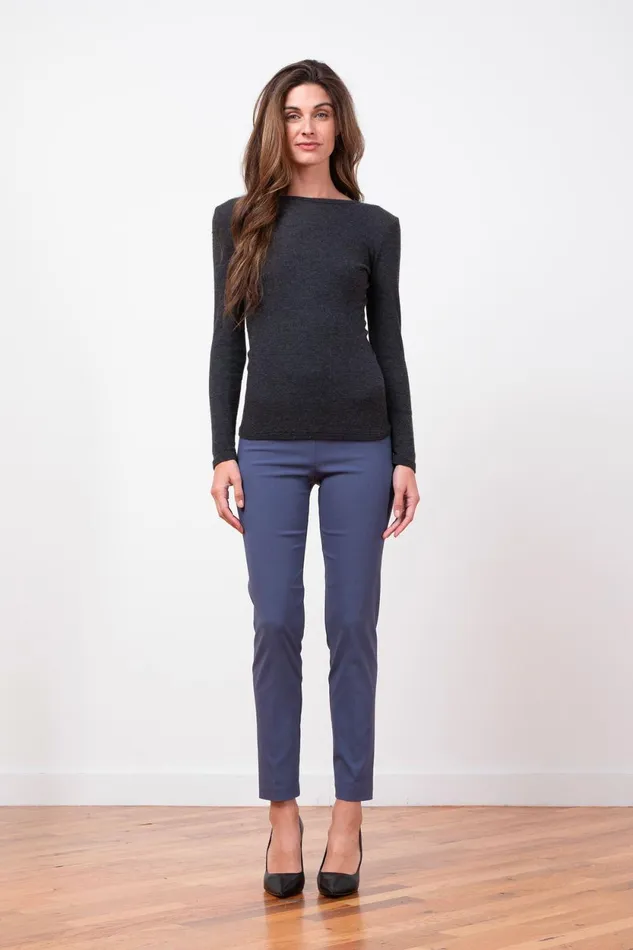 Avenue Montaigne LILI Signature Hale Navy Women Pants