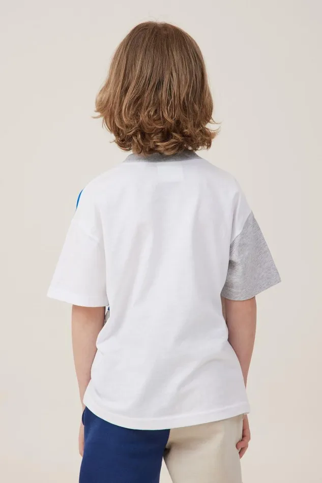 Boys 214 Tops and TShirts Cotton On License Drop Shoulder Short Sleeve Tee Lcn Nba Vanillanew York Knicks Colour Block