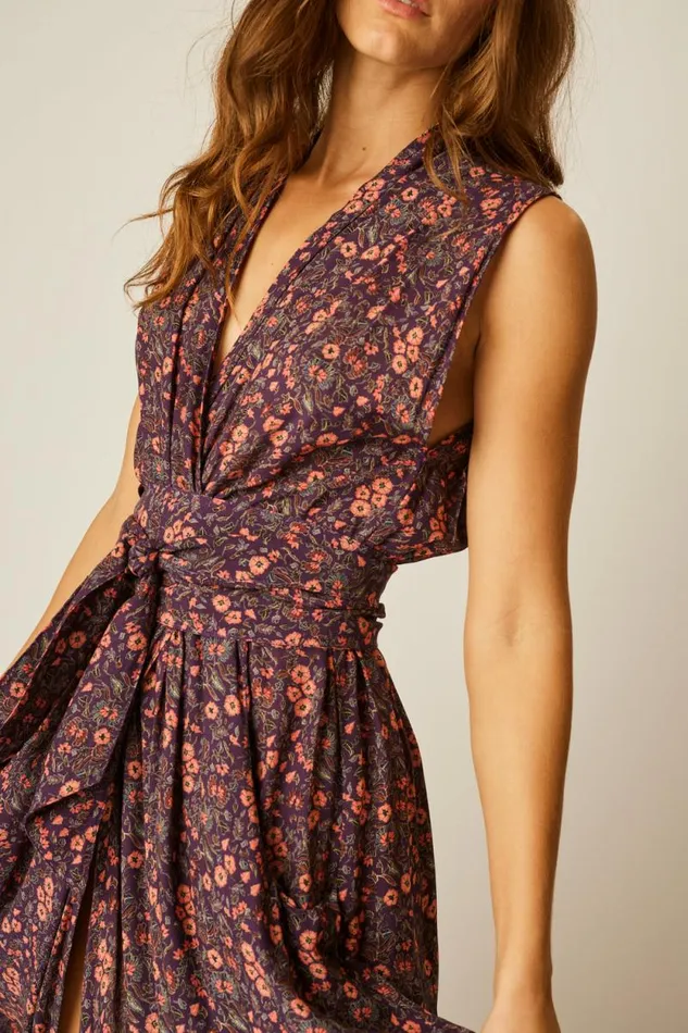 Dresses Shop Natalie Martin NICO SLEEVELESS MAXI Petite Fleur Noire