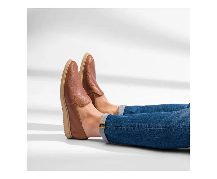 Hush Puppies Everyday SlipOn Cognac Leather Men SlipOns Hush Puppies Everyday SlipOn Cognac Leather Men SlipOns