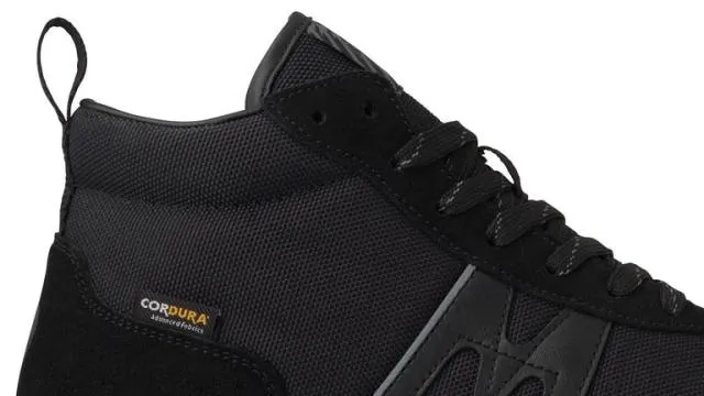 Karhu MRunner 8211 Caviar Caviar Men MRunner