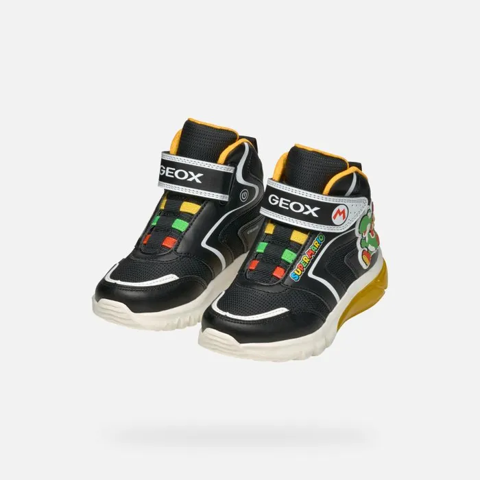 Kids Geox Sneakers CIBERDRON JUNIOR BlackYellow Nintendo 8211 Supermario Blackyellow