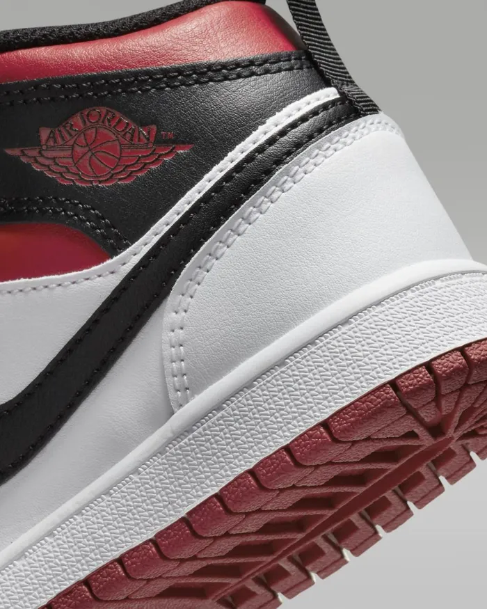 Kids Nike Jordan Jordan 1 Mid Whiteblackgym Red