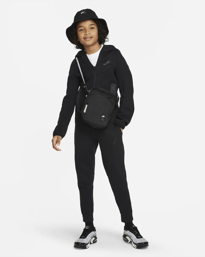 Kids Nike Older Kids 7 8211 15 Years Sportswear Tech Fleece Blackblackblack