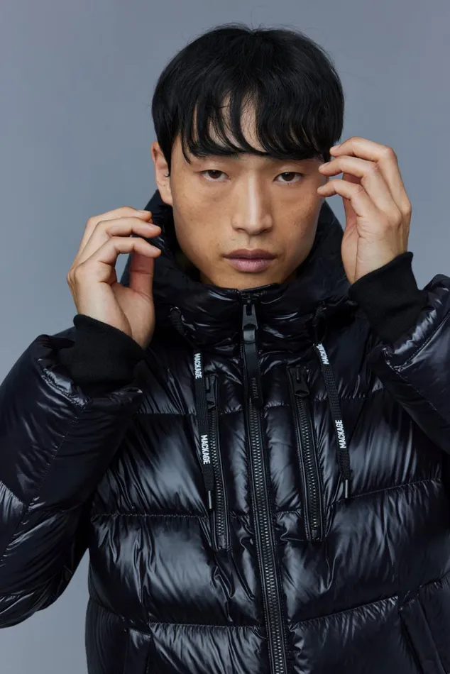 Light Down Jackets Men Mackage VICTOR Lustrous Light Down Jacket With Hood For Men Black Light Down Jackets Men Mackage VICTOR Lustrous Light Down Jacket With Hood For Men Black