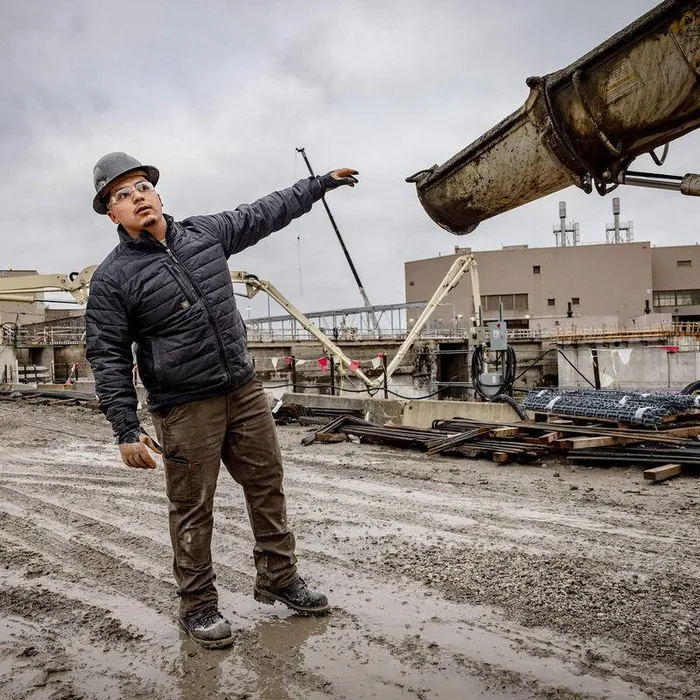 Men Jackets and Vests Ariat Rebar Cordura Ripstop Lightweight Insulated Jacket Black Men Jackets and Vests Ariat Rebar Cordura Ripstop Lightweight Insulated Jacket Black