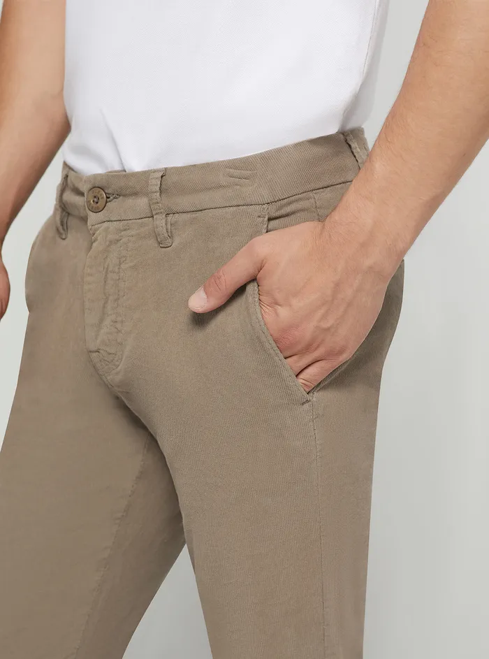 Men Pants and Shorts GUESS Eco Walnut Daniel Chino Pants