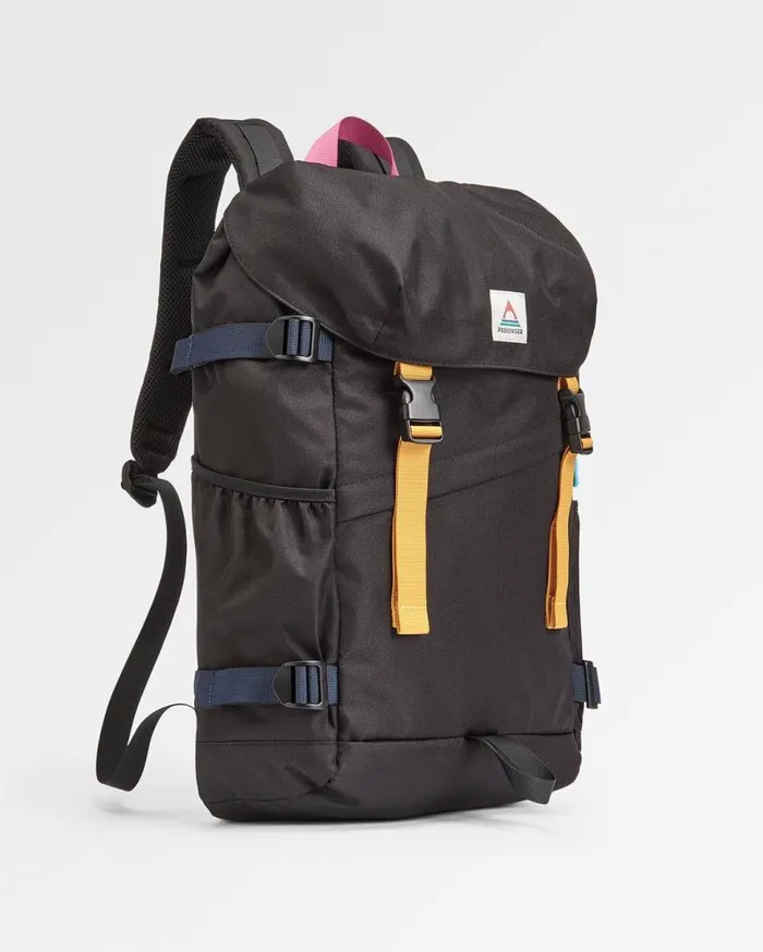 Passenger Clothing Boondocker Recycled 26L Backpack Black WomenMen Backpacks and Bags