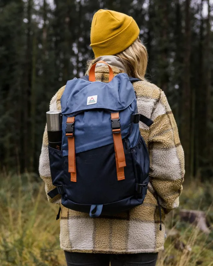Passenger Clothing Boondocker Recycled 26L Backpack Dark Denim Deep Navy WomenMen Backpacks and Bags