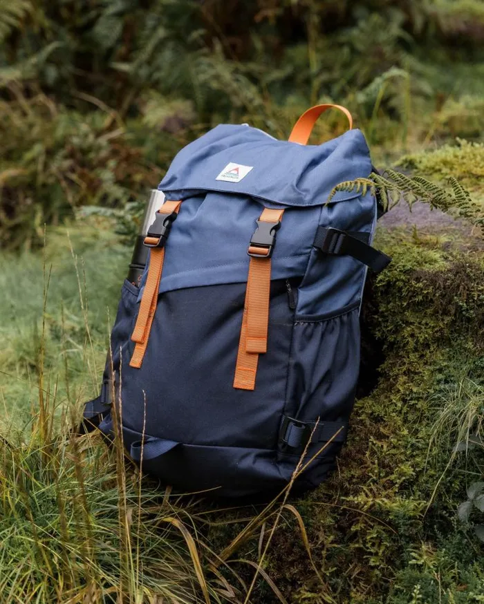 Passenger Clothing Boondocker Recycled 26L Backpack Dark Denim Deep Navy WomenMen Backpacks and Bags