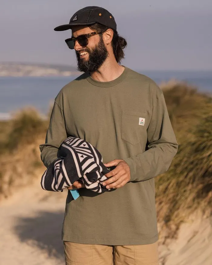 Passenger Clothing Heritage Recycled Relaxed Fit LS TShirt Dusty Olive Men TShirts and Vests