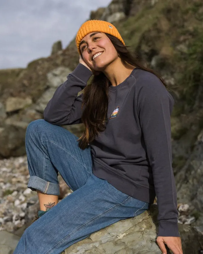Passenger Clothing Journal Sweatshirt Charcoal Women Hoodies and Sweatshirts