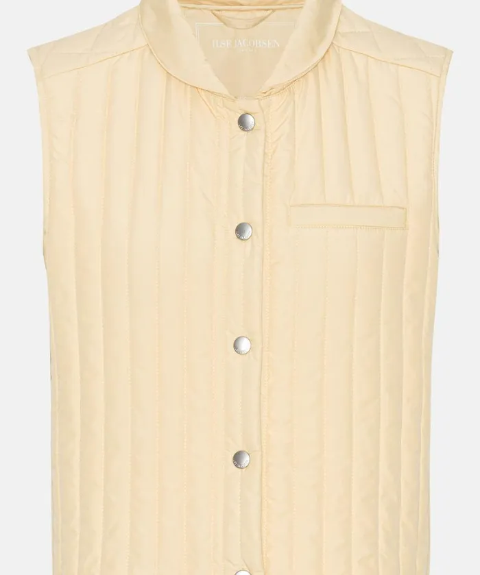 Quilt Vest 8211 Beige Outerwear Ilse Jacobsen All Jackets And Coats
