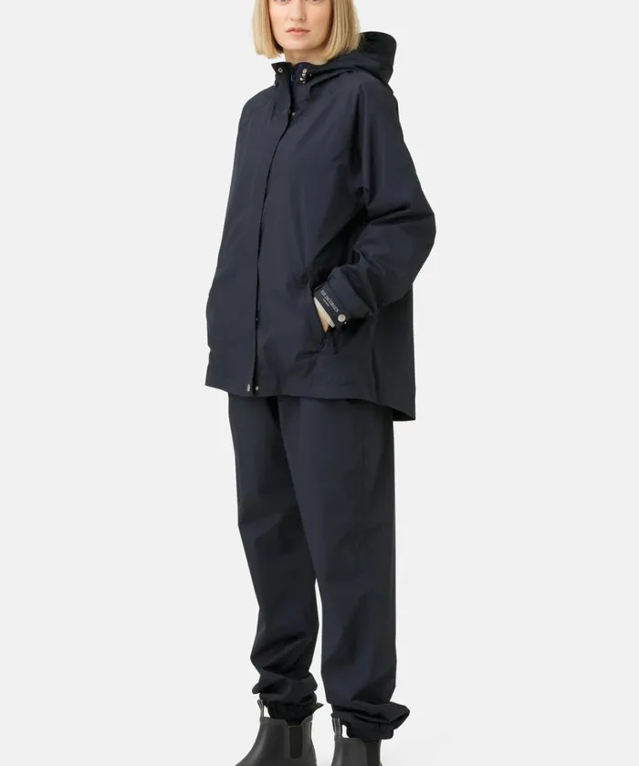 Rain Jacket 8211 Dark Indigo Rainwear Ilse Jacobsen Raincoats