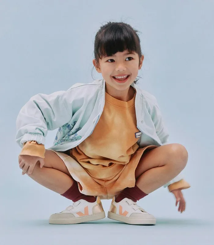 VEJA V12 Kids V12 LEATHER WHITE MULTICO PLATINE