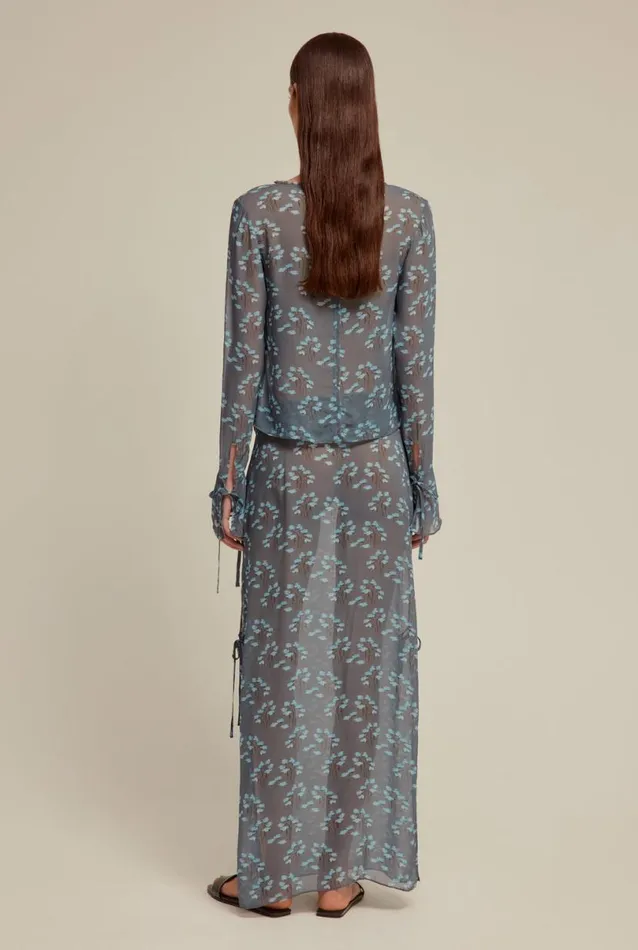 Woman Venroy Tops Sheer Tie Front Top