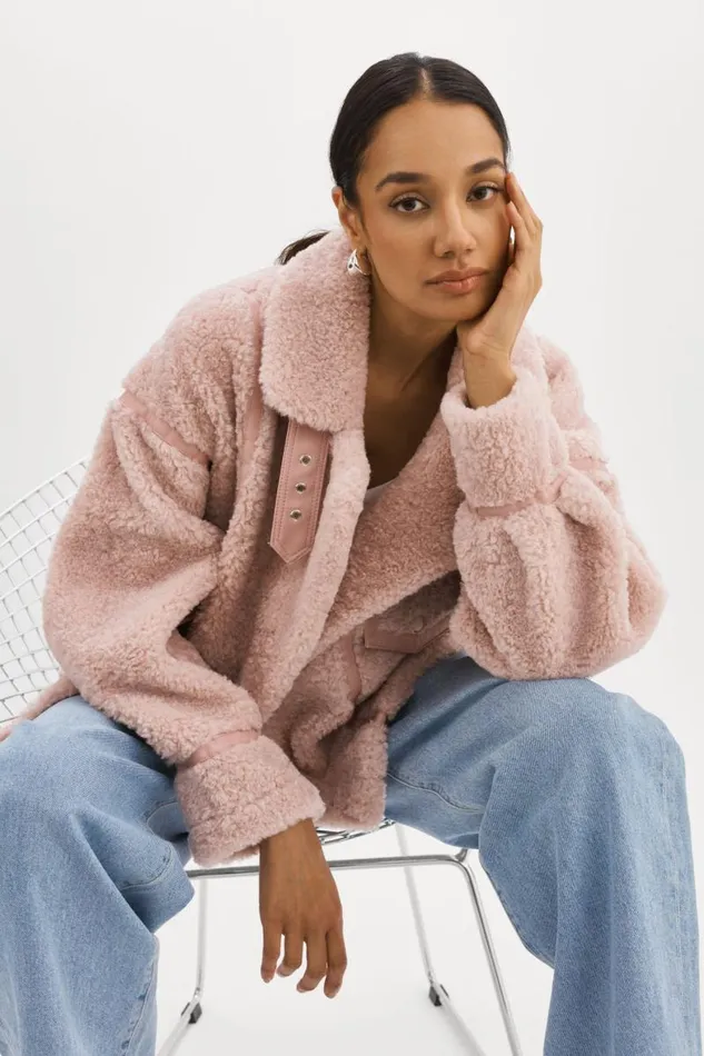 Women BADU Oversized Faux Shearling Jacket Light Pink LAMARQUE Sherpa Women BADU Oversized Faux Shearling Jacket Light Pink LAMARQUE Sherpa