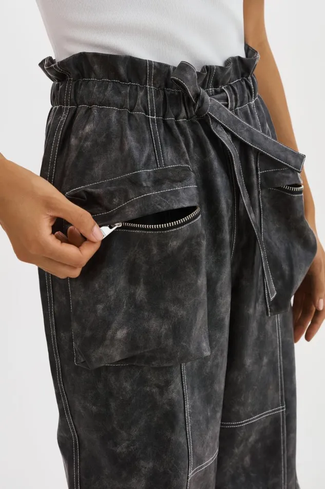 Women BRAXTON Faux Leather Cargo Pants Vintage Black LAMARQUE Pants and Shorts Women BRAXTON Faux Leather Cargo Pants Vintage Black LAMARQUE Pants and Shorts