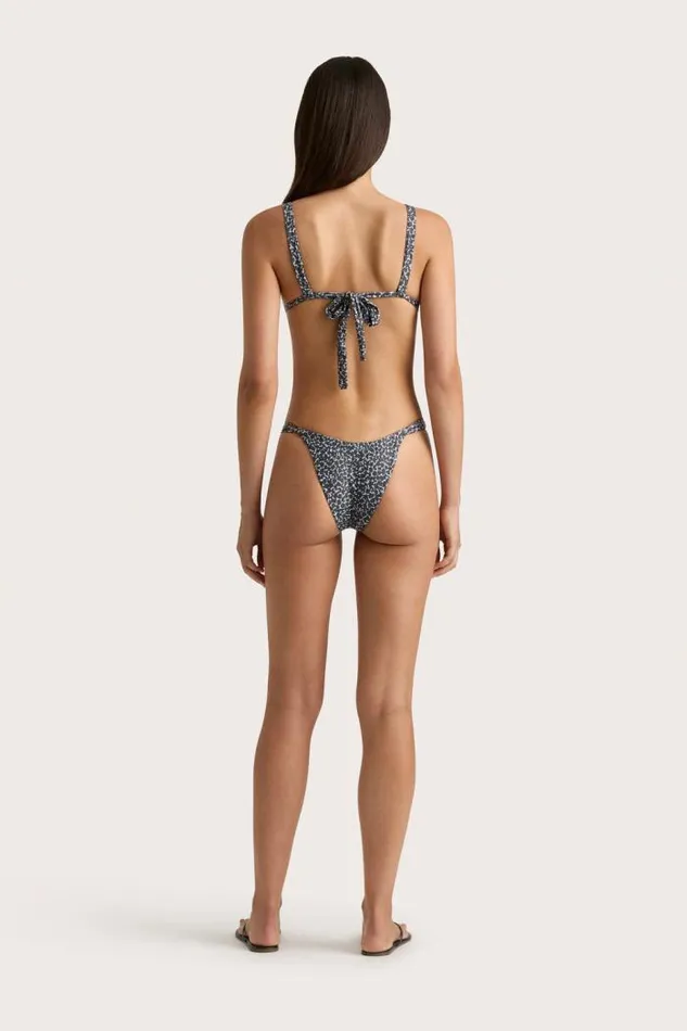 Women Faithfull The Brand Swim Mary Bikini Top Amanylis Charred Navy