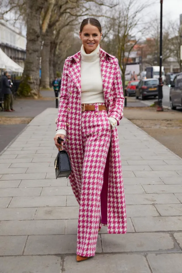 Women Full Length Marlborough Trench Coat Hot Pink Large Scale Houndstooth Holland Cooper Trench Coats