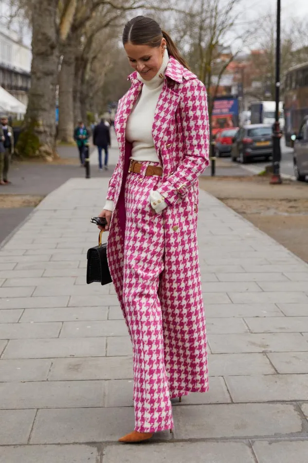 Women Full Length Marlborough Trench Coat Hot Pink Large Scale Houndstooth Holland Cooper Trench Coats