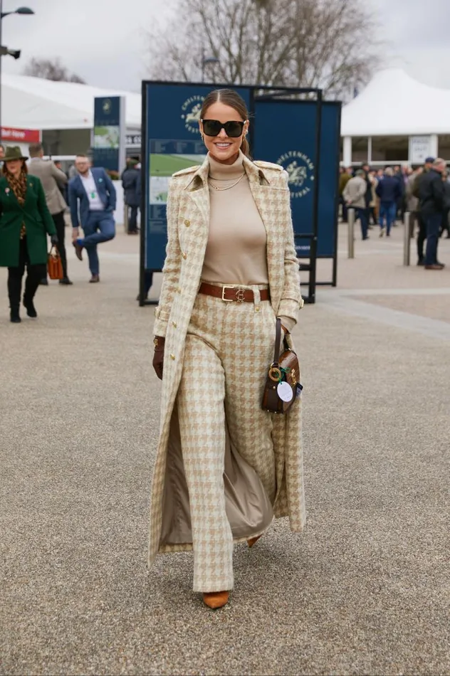 Women High Waisted Straight Trouser Camel Houndstooth Holland Cooper Tailoring Women High Waisted Straight Trouser Camel Houndstooth Holland Cooper Tailoring