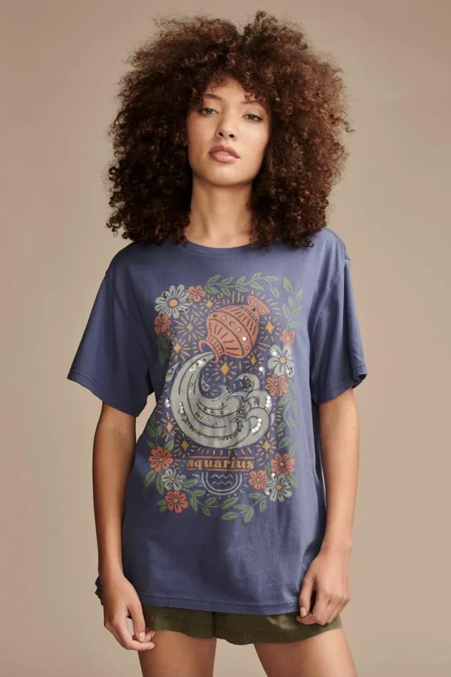 Women Lucky Brand Graphic Tees Aquarius Boyfriend Tee Washed Blue