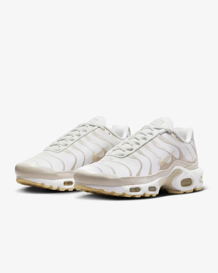Women Nike All Shoes Air Max Plus PRM Summit Whitesand Driftsailpale Vanilla