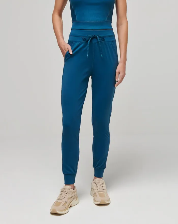 Women Pants TravisMathew MOVEKNIT TIE JOGGER Midnight Women Pants TravisMathew MOVEKNIT TIE JOGGER Midnight
