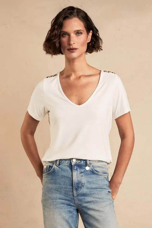 Women Relax Fit VNeck Tee White Holland Cooper Tops