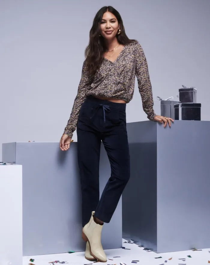 Women Shirts and Tops TravisMathew GLORIOUS MORNING LONG SLEEVE TOP Cream Multi Women Shirts and Tops TravisMathew GLORIOUS MORNING LONG SLEEVE TOP Cream Multi