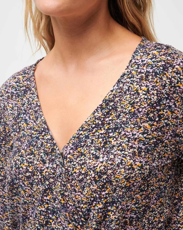 Women Shirts and Tops TravisMathew GLORIOUS MORNING LONG SLEEVE TOP Cream Multi Women Shirts and Tops TravisMathew GLORIOUS MORNING LONG SLEEVE TOP Cream Multi