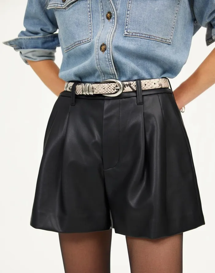 Women Shorts Madewell Easy Pleated Trouser Shorts In Faux Leather Black