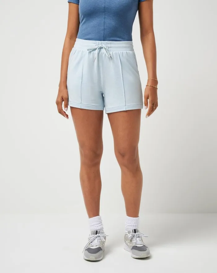 Women Shorts TravisMathew SALT IN THE AIR CLOUD FRENCH TERRY SHORT Heather Baby Blue