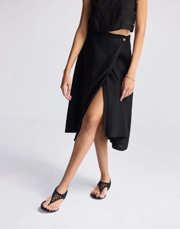 Women Skirts Madewell Reistor Overlap Midi Skirt In 100 Black Hemp Black