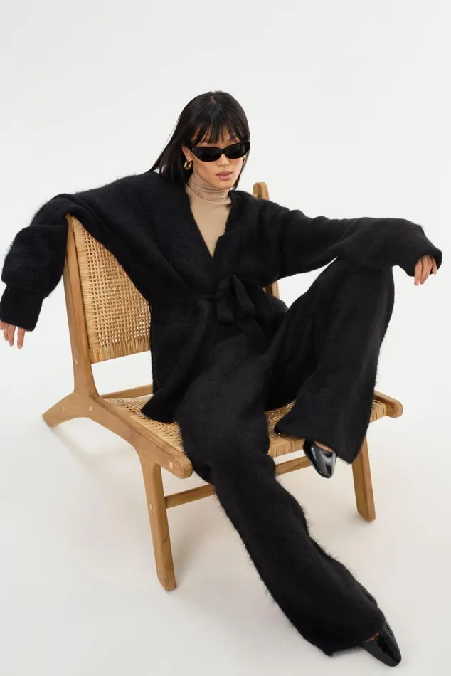 Women TARAN Wool Pants Black LAMARQUE Pants and Shorts Women TARAN Wool Pants Black LAMARQUE Pants and Shorts