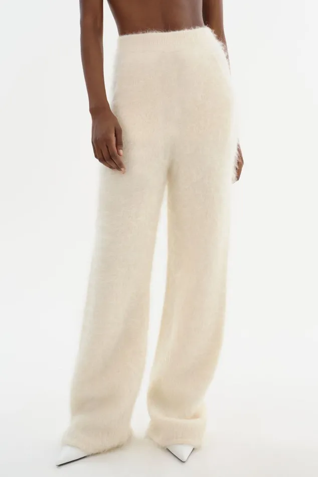 Women TARAN Wool Pants Ivory LAMARQUE Pants and Shorts Women TARAN Wool Pants Ivory LAMARQUE Pants and Shorts