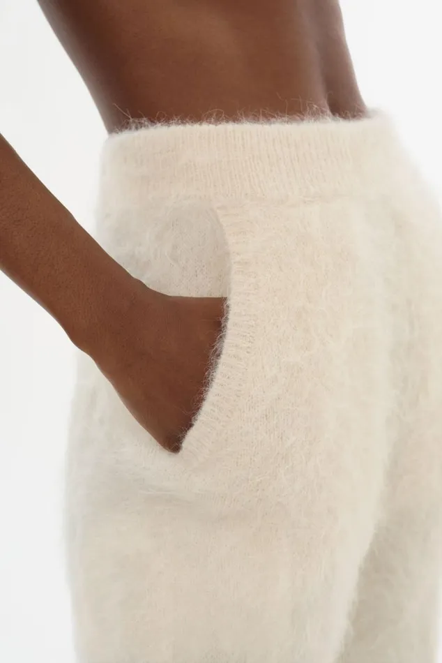 Women TARAN Wool Pants Ivory LAMARQUE Pants and Shorts Women TARAN Wool Pants Ivory LAMARQUE Pants and Shorts