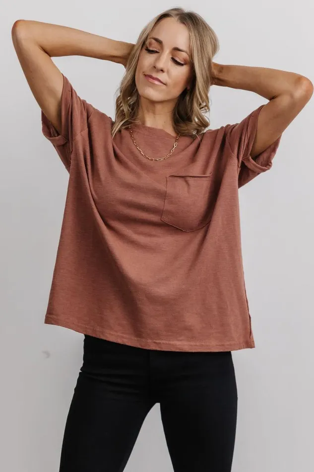 Women Voss Vintage Tee Clay Baltic Born Blouses and Shirts