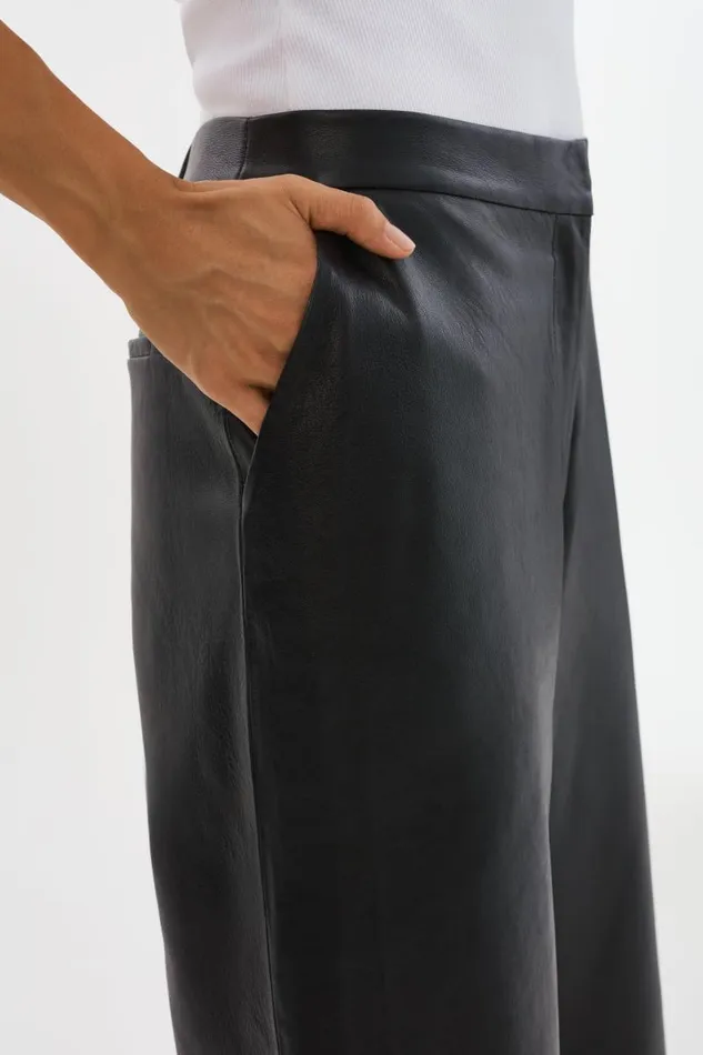 Women YAREN Leather Pants Black LAMARQUE Pants and Shorts