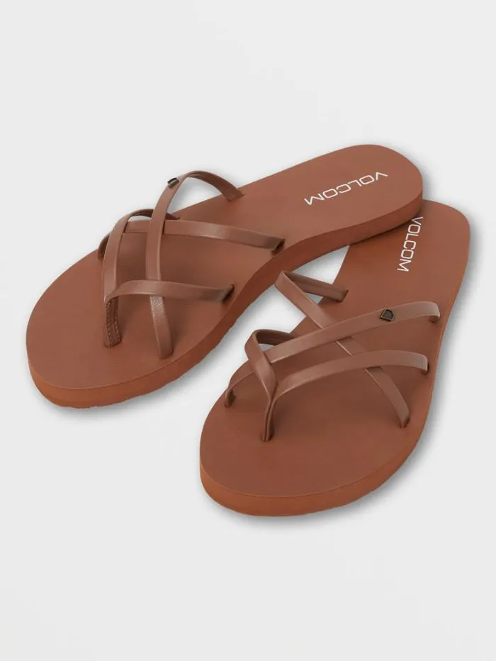 Womens Sandals Volcom New School II Sandals 8211 Cognac