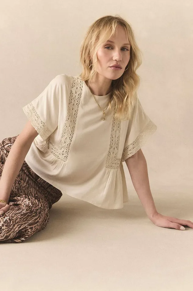 Womens Tops Chaser Brand Petal Starry White Short Sleeve