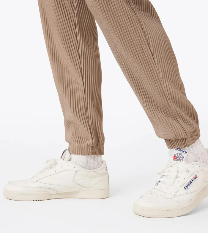 Zanerobe Pants Men Sureshot Pleated Jogger Khaki