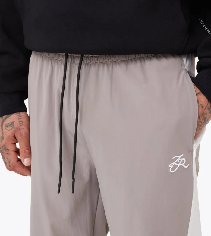 Zanerobe Pants Men Sureshot Tech Jogger 20 Smoke